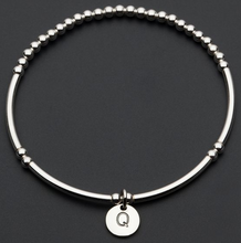 Load image into Gallery viewer, Petals Australia Love Letter Q