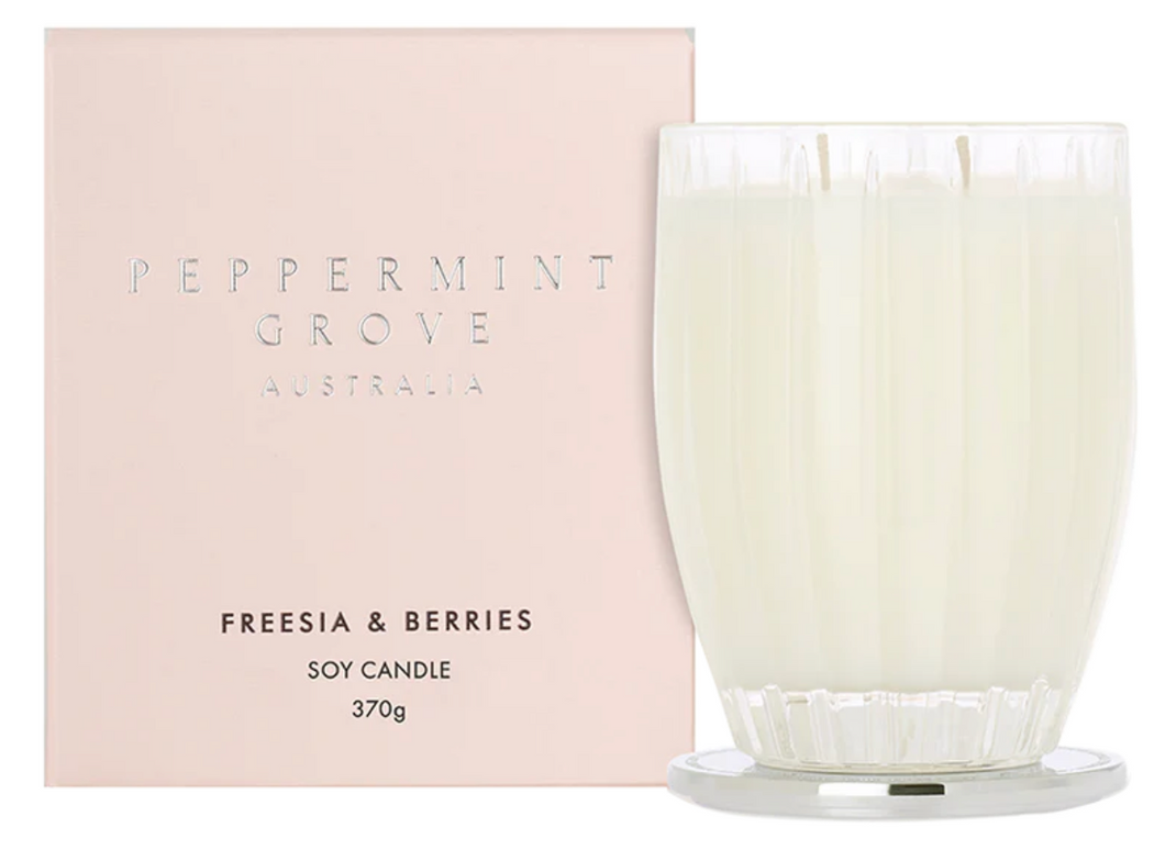 Peppermint Grove Candle – Freesia & Berries